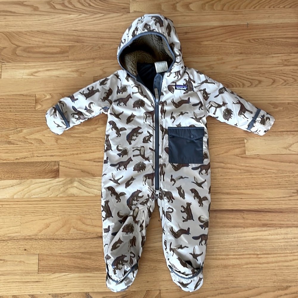 Patagonia bunted snowsuit reversible 6-12